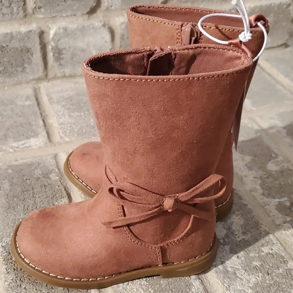 Old Navy boots Girls  size 6 toddler